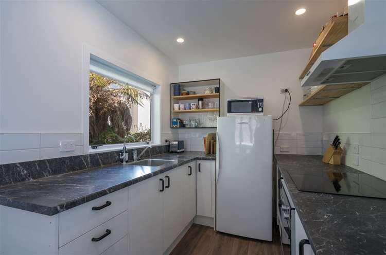 129 Emano Street Toi Toi_7