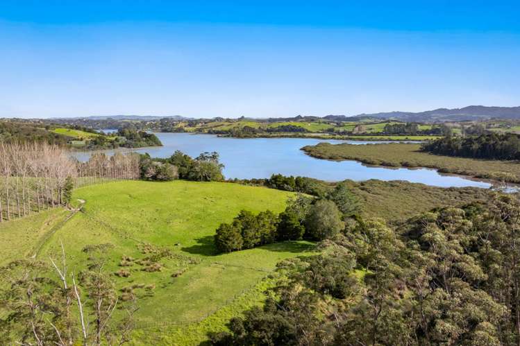 2/399 Whitmore Road_0