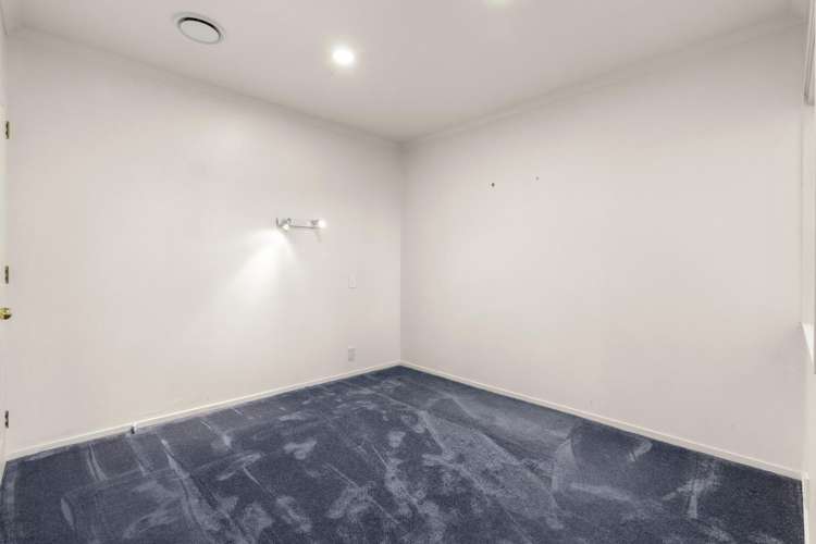 19 Stella Place 1053_16