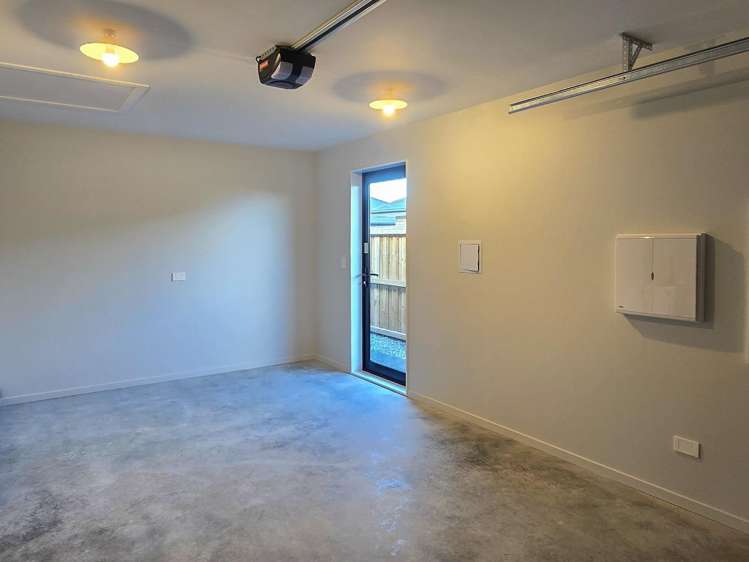 16 Hope Drive Lincoln_11