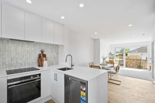 3/16 Bass Street Woolston_3