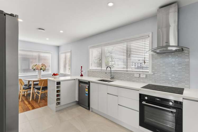 1/37 Hill Crescent Papakura_6