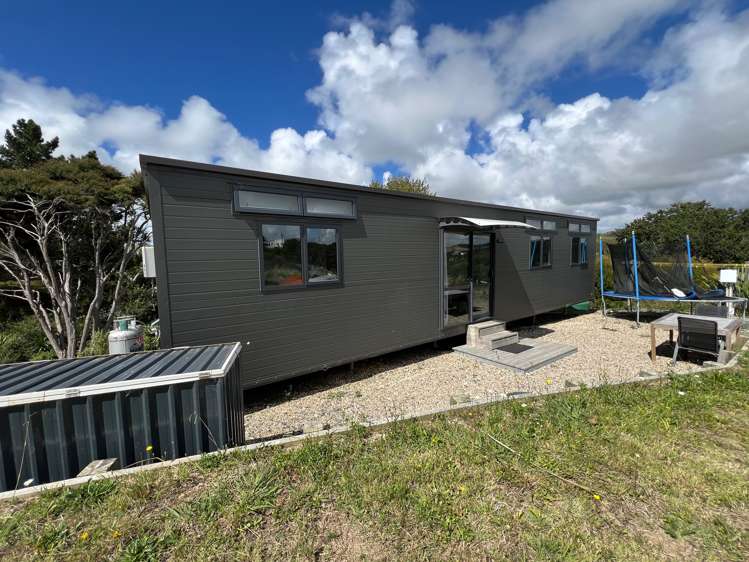 10 Te Toki Way Raglan_13