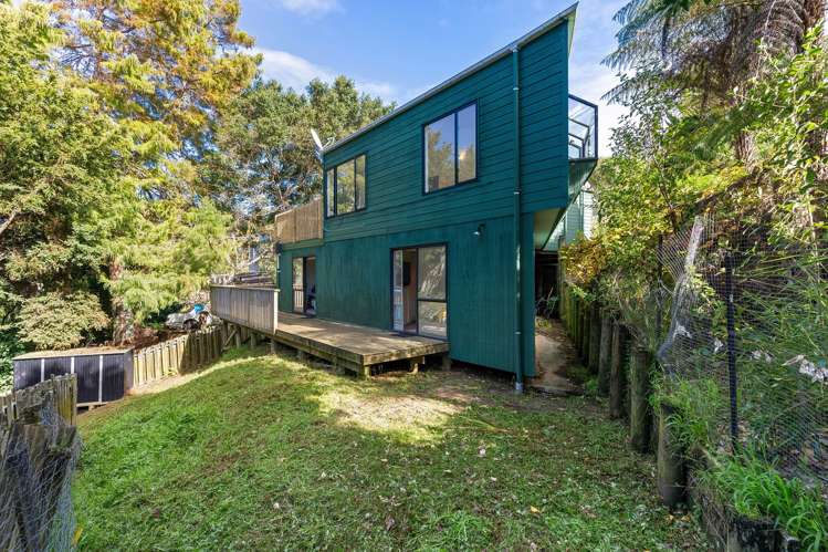 2/7 Almadale Place Hillcrest_15