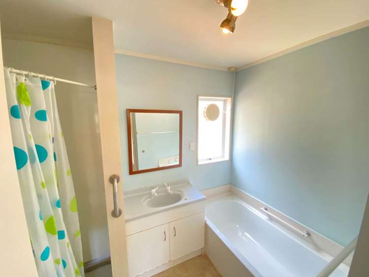 2/54 Gibraltar Street Howick_10