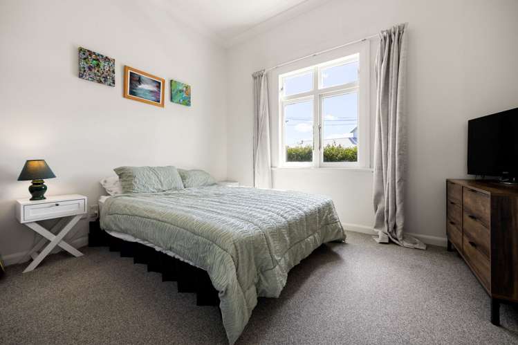 102 Naylor Street Hamilton East_9