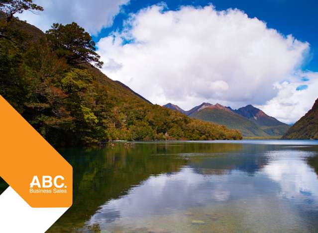 Live the Southland Lifestyle with $280K+ Earnings