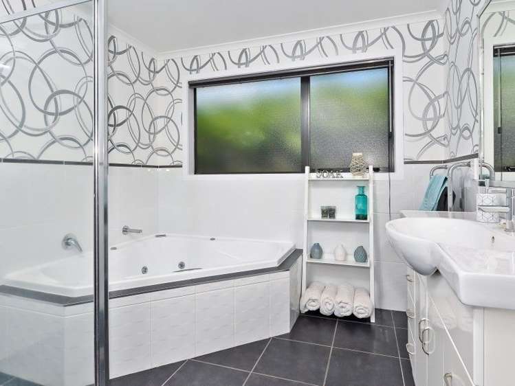 15 Holly Place Rototuna North_17