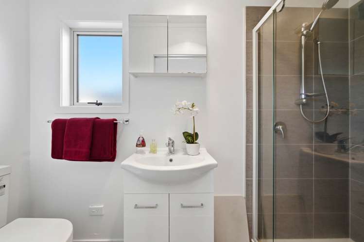2/34 Lake View Road Takapuna_19