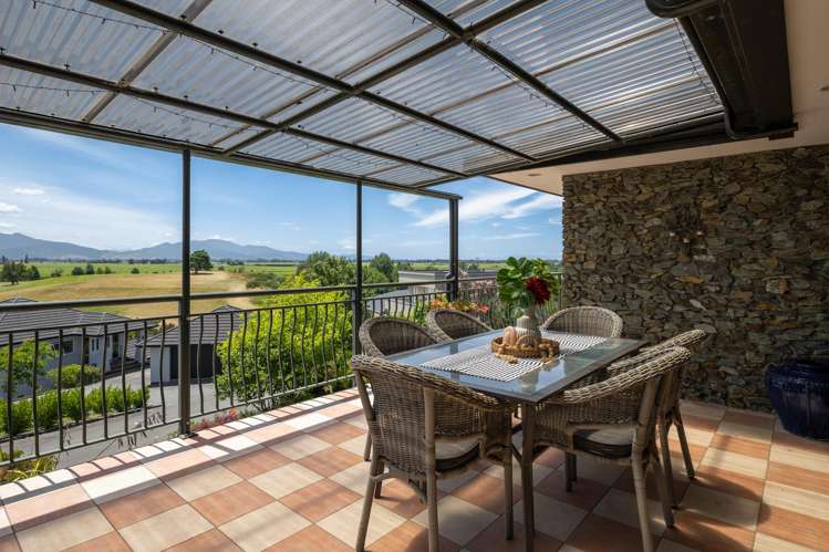 27 Pine Hill Rise Fairhall_25