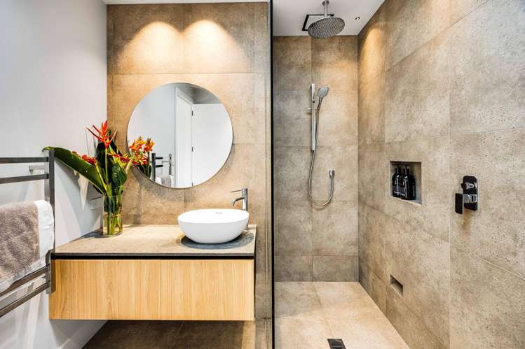 2 Pioneer Crescent Omaha_25