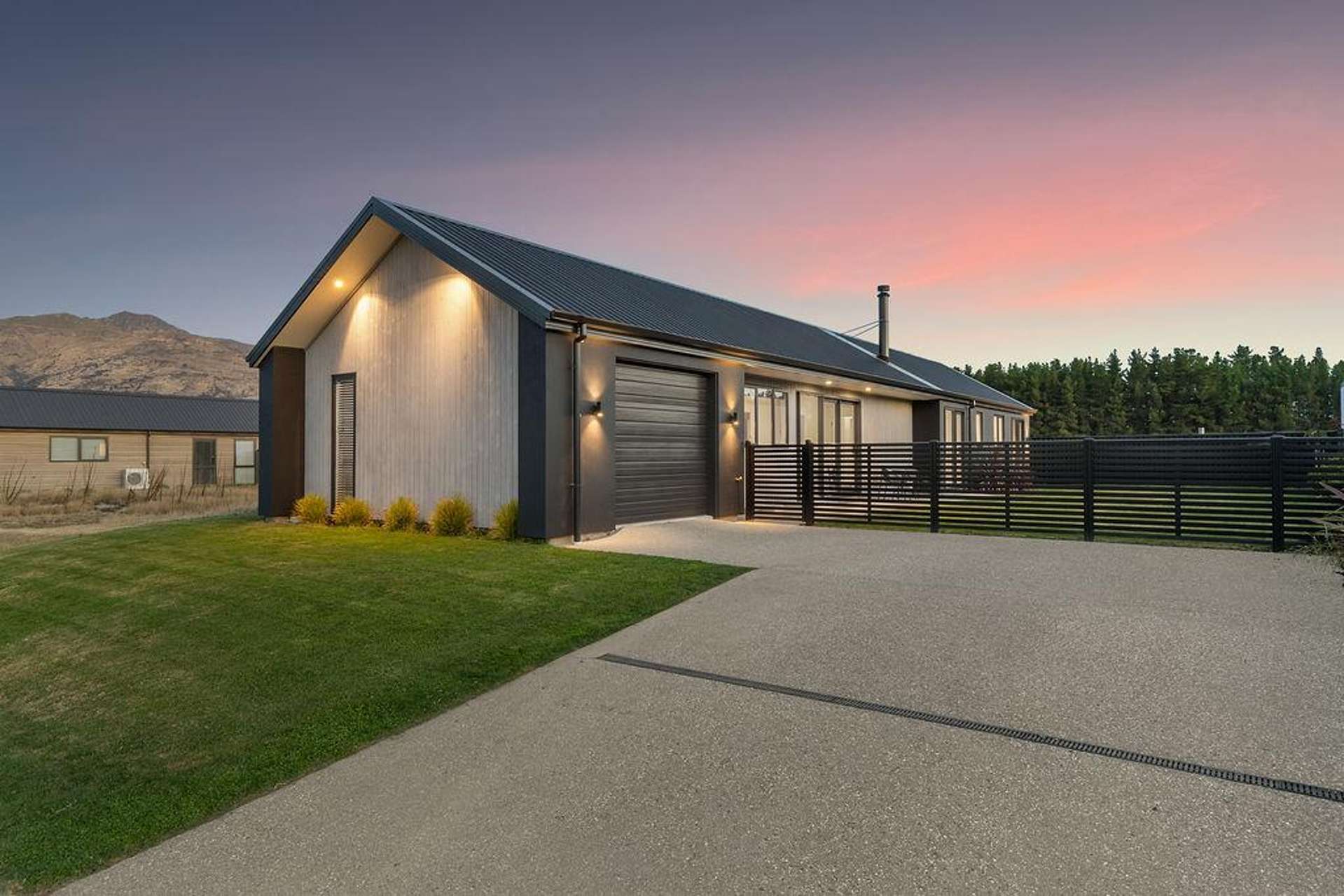 101 Burdon Loop Lake Hawea_0