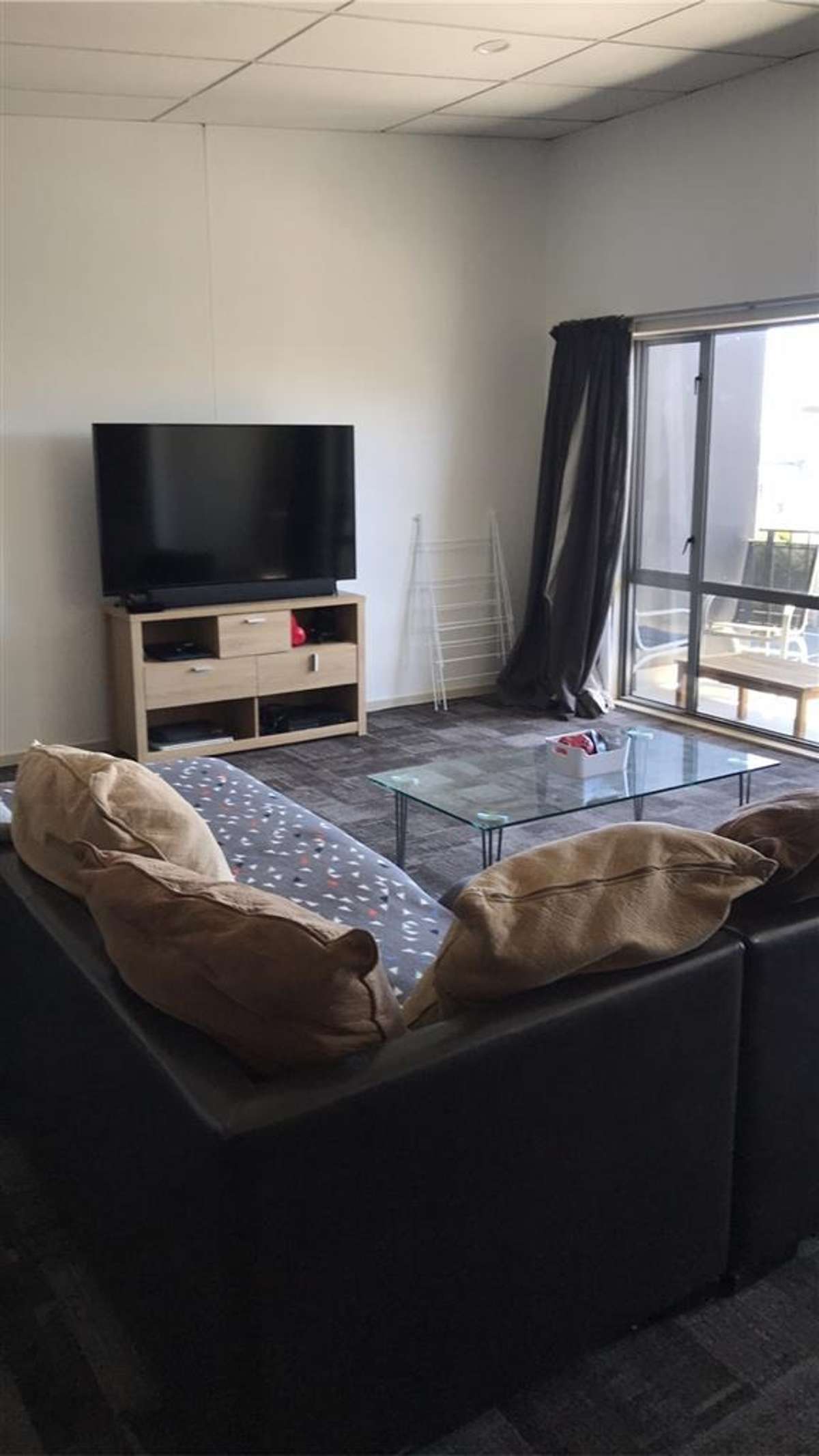 2/31 Miro Street, Town Centre 5