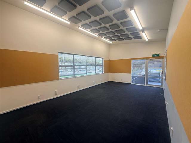 35 Takapu Road Grenada North_4