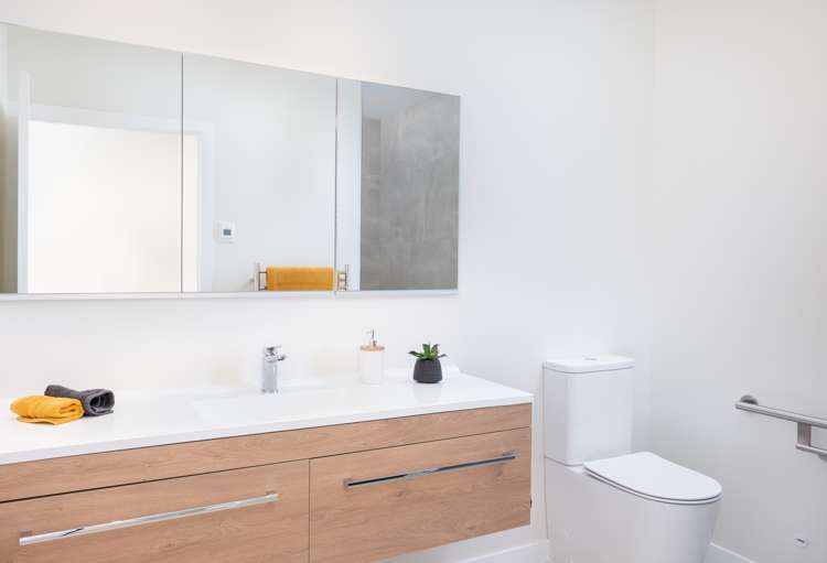 8 Sorrento Drive Rangatira Park_10