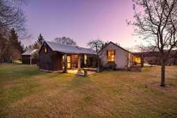 Acclaimed artist’s Queenstown retreat for sale for first time in nearly 30 years