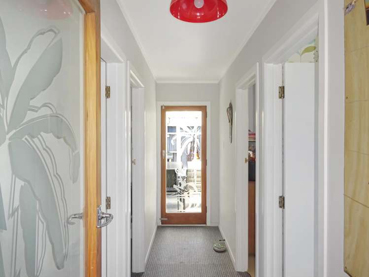 29 Ruanui Street Himatangi Beach_12