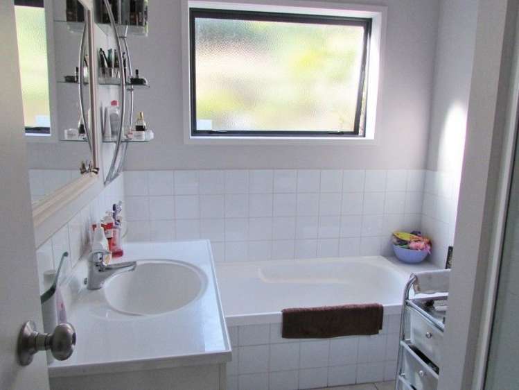 303b Fenton Street Thames_16