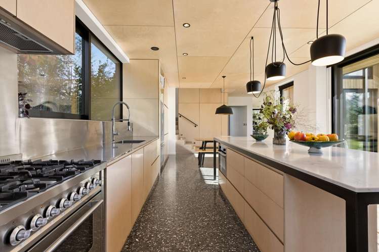 3 Torridon Court Jacks Point_12