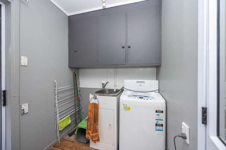 211 Racecourse Road Cambridge_18