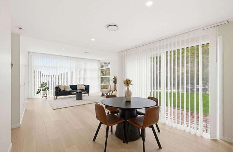 6 Homestead Avenue Stoke_3