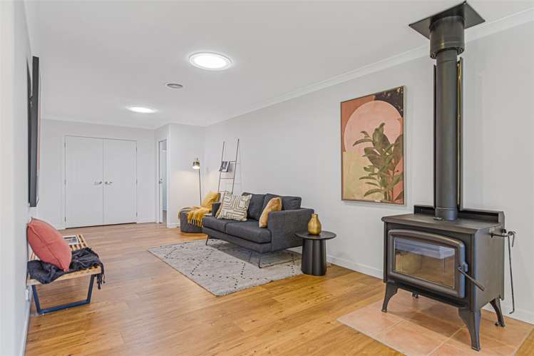 32 Sunningdale Drive Stoke_11