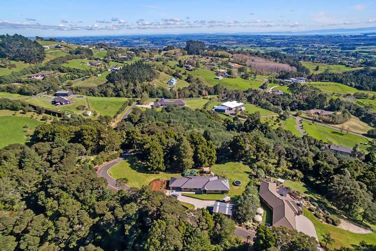 105 Judge Richardson Drive Opaheke_15