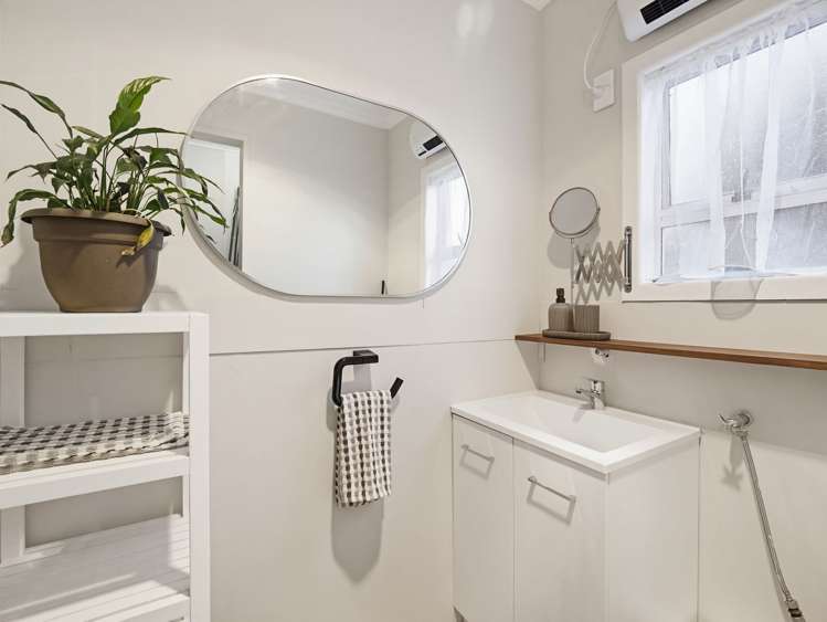 905 Ferguson Street Akina_17