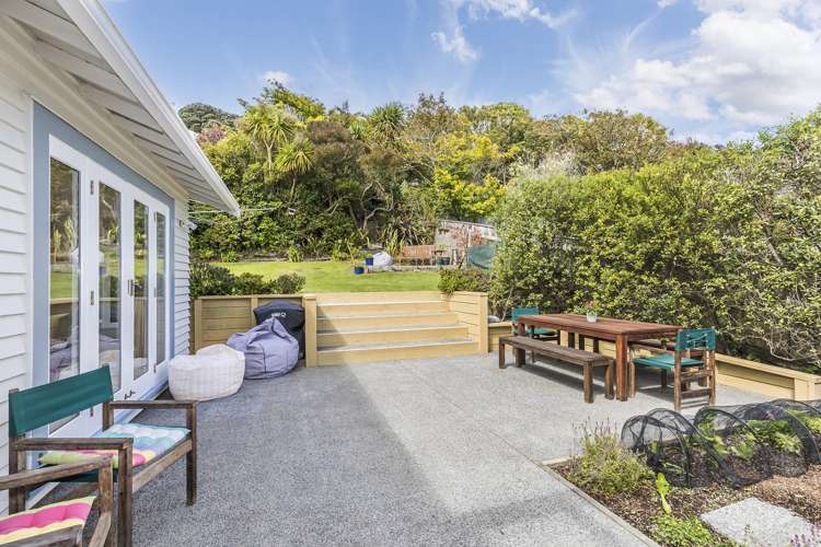 11 Firth Terrace Karori_17