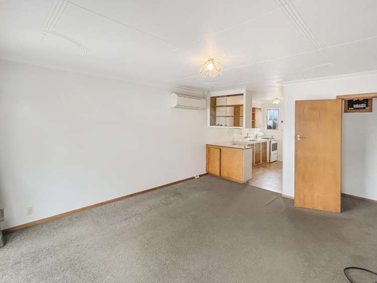 2/15 Clifton Street 10565_2