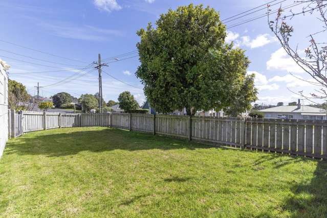 1 and 2/49 Orams Road, Manukau Hill Park_3