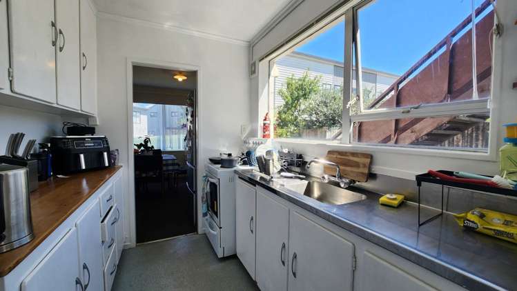 1/22C West Coast Road Glen Eden_4