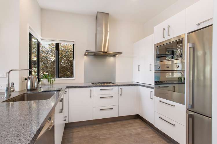 16 Lookaway Place Huntsbury_13