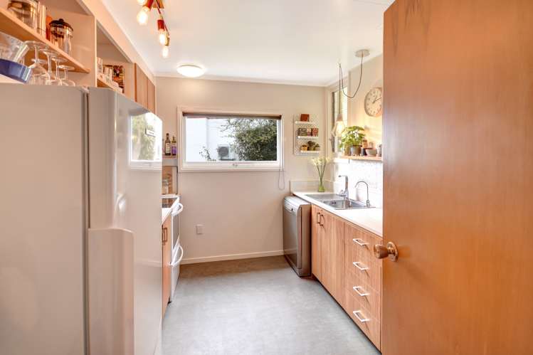 8 Irvine Road The Cove_9