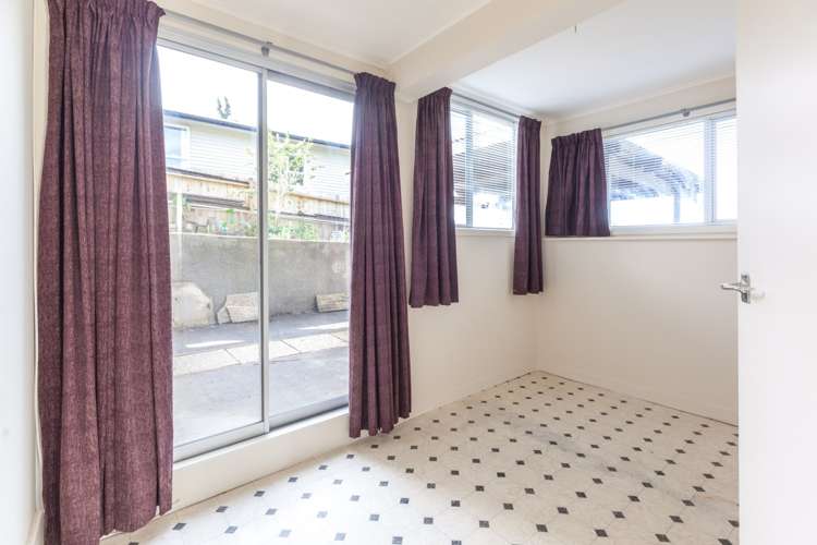 2 Trojan Crescent New Lynn_17