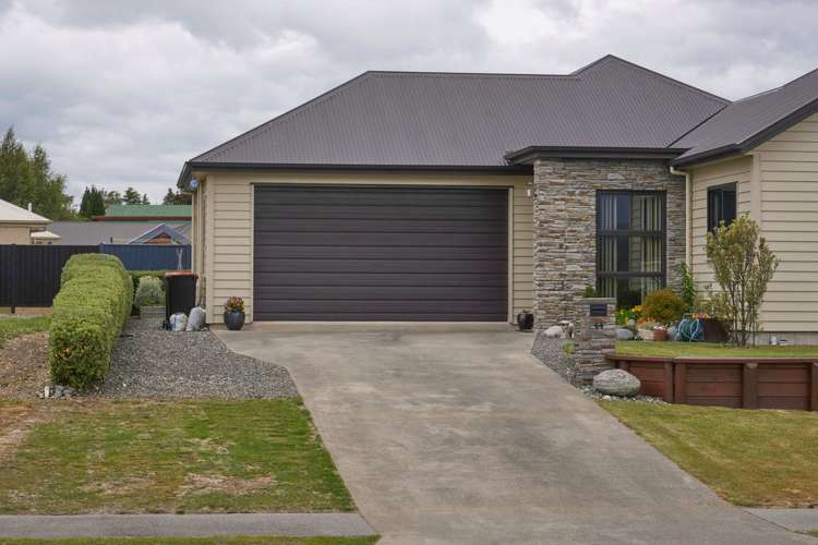 64 Breaksea Street Te Anau_45