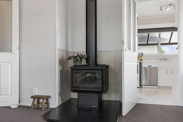 2/54 Luton Avenue Sunnyhills_14