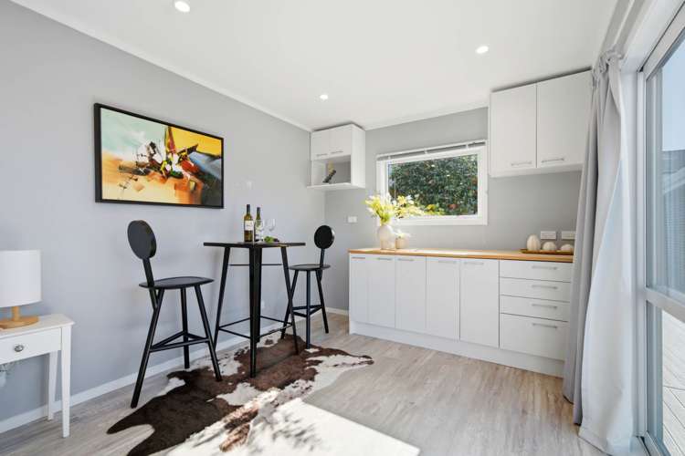 2/34 Lake View Road Takapuna_18