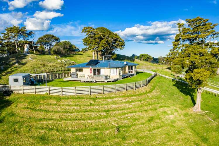 251 Griffin Road Maungaturoto_3