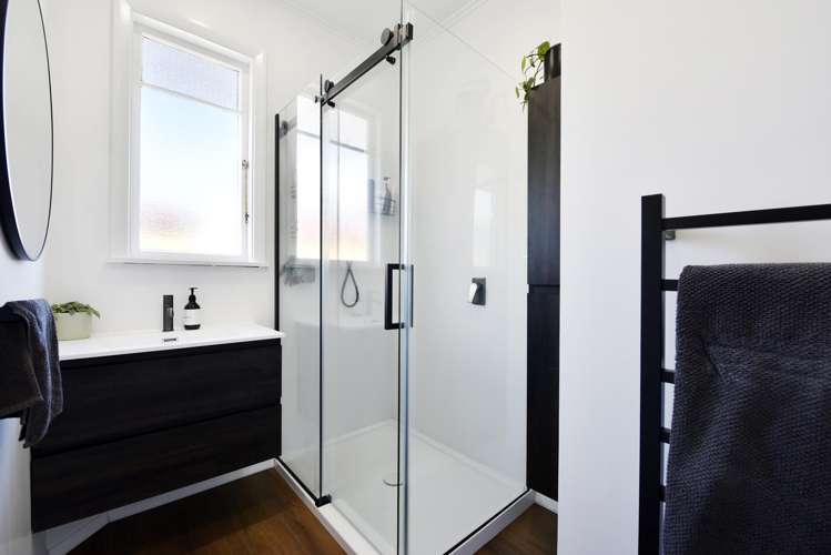 1/16 Newall Avenue Stoke_18