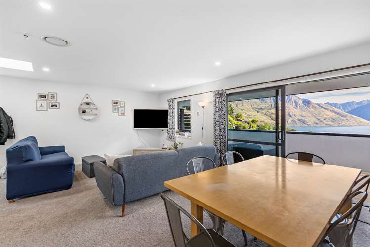 27 Watts Road Fernhill/Sunshine Bay_11