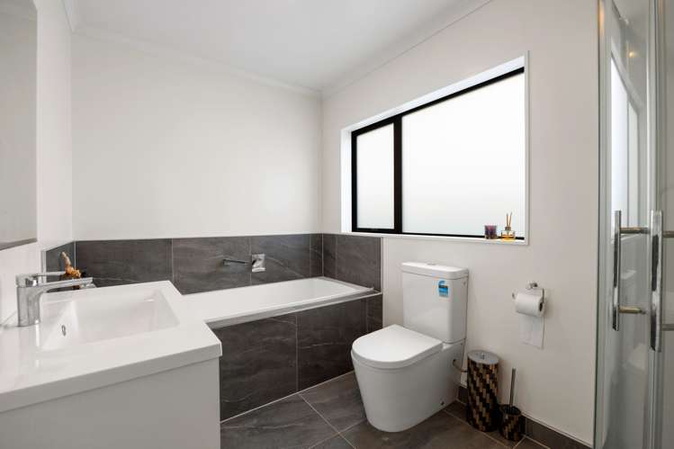 2/153 Gordonton Road Puketaha_11