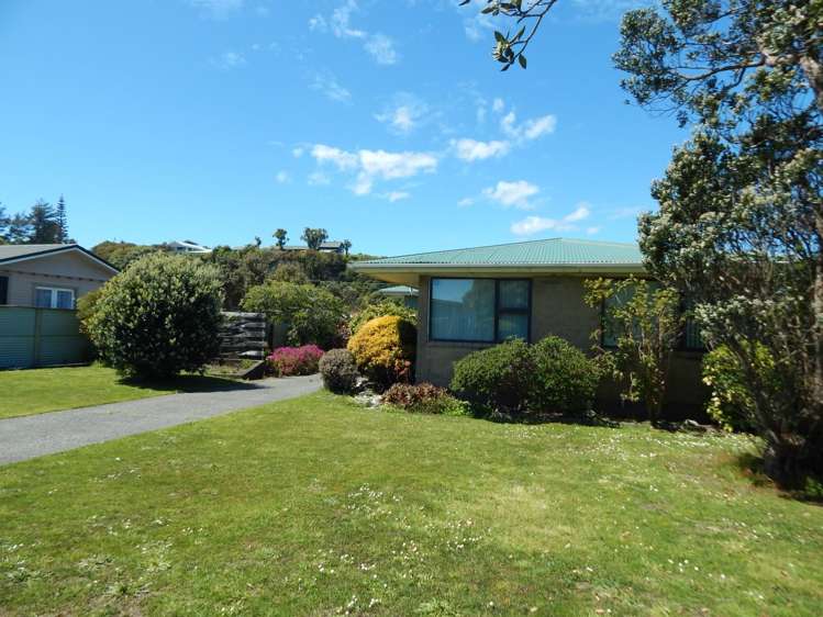 204 Sewell Street Hokitika_17