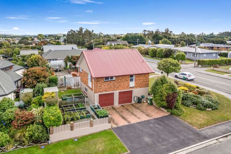 7 Essex Street Weston_32