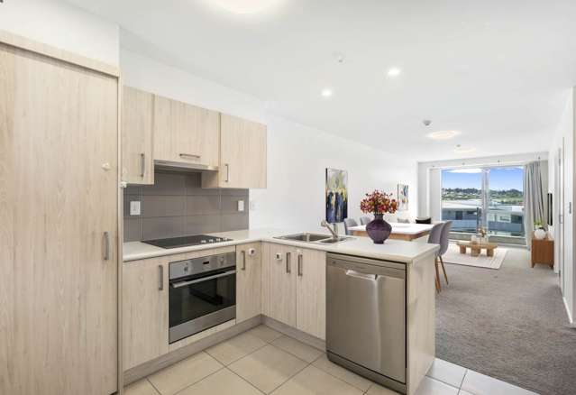 101/17 Link Crescent Stanmore Bay_1