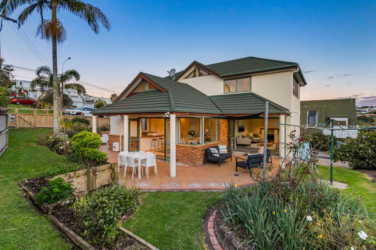 492 Beach Road Murrays Bay_41