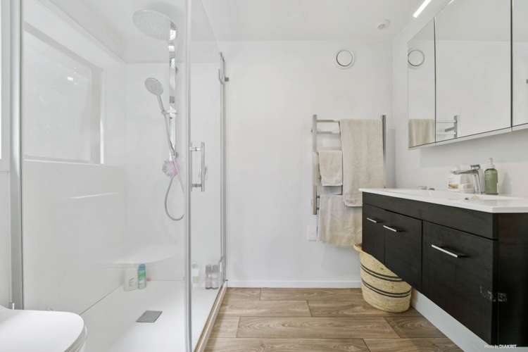 18 Beechdale Crescent Pakuranga Heights_11