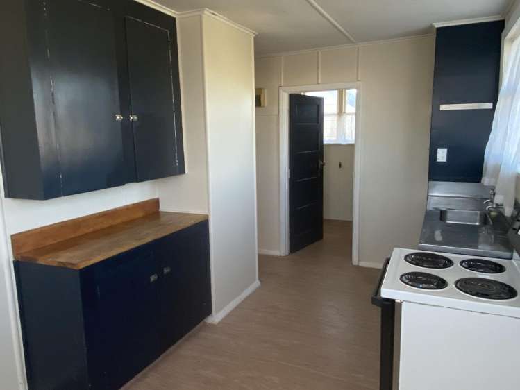 67 Tauhuri Street Manaia_6