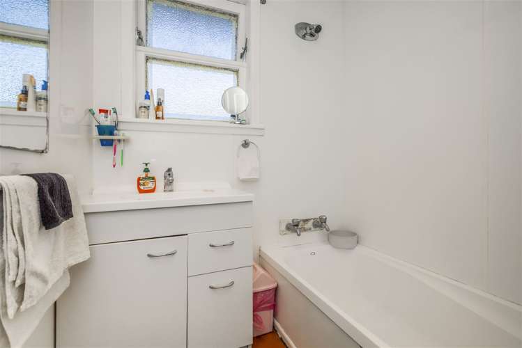 8 Buller Crescent Manurewa_7