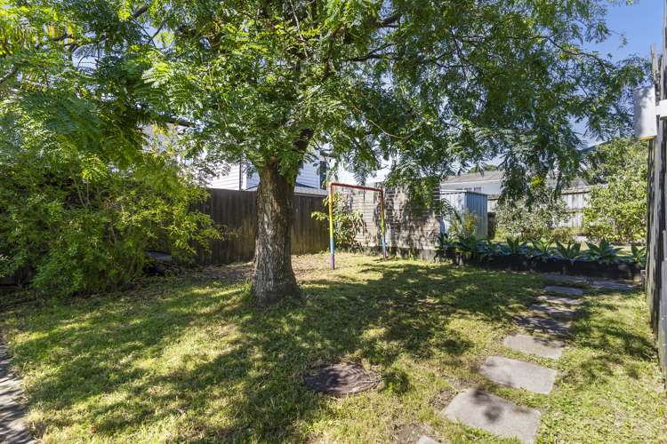 86 Godley Road Green Bay_11